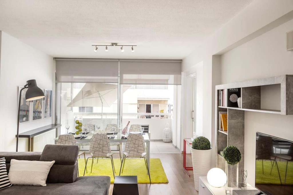 Luxurious Bright & Stylish 2Br With Office In Nicosia Lägenhet Exteriör bild