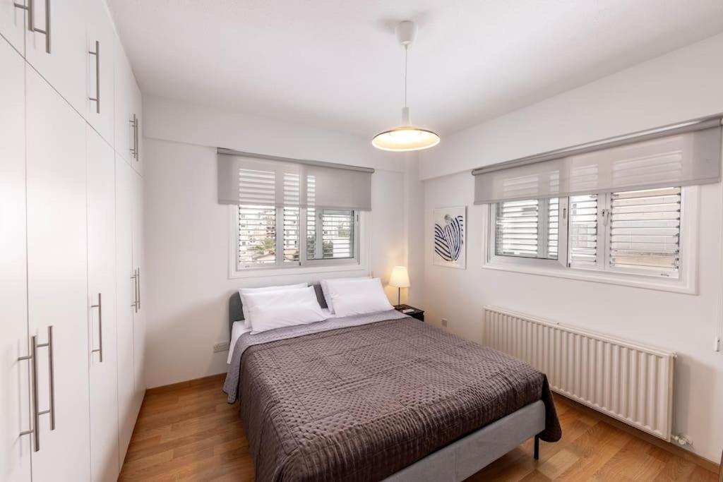 Luxurious Bright & Stylish 2Br With Office In Nicosia Lägenhet Exteriör bild